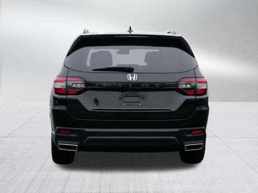 2023 Honda Pilot Sport