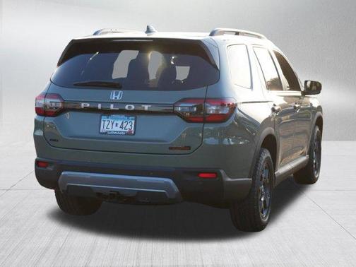 Ash Green 2026 Honda Pilot TrailSport