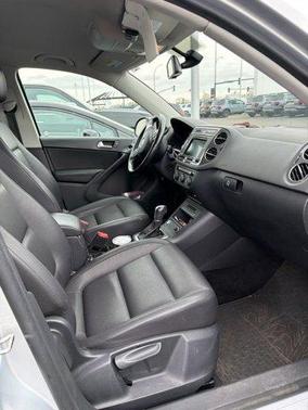 Reflex Silver Metallic 2017 Volkswagen Tiguan 2.0T S