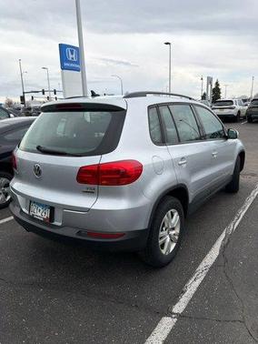 Reflex Silver Metallic 2017 Volkswagen Tiguan 2.0T S