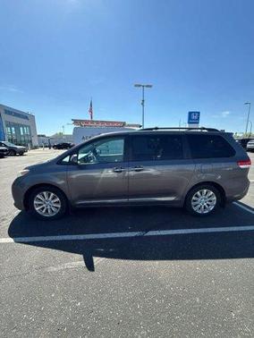 Predawn Gray Mica 2014 Toyota Sienna XLE