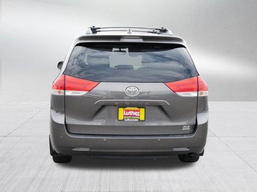 Predawn Gray Mica 2014 Toyota Sienna XLE
