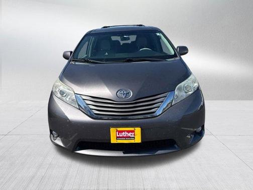 Predawn Gray Mica 2014 Toyota Sienna XLE