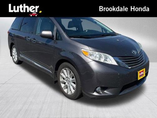 Predawn Gray Mica 2014 Toyota Sienna XLE