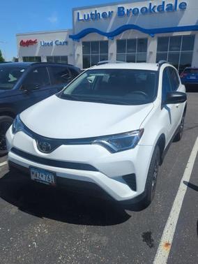 Super White 2017 Toyota RAV4 LE
