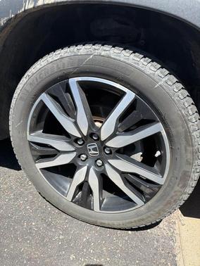 White Diamond Pearl 2019 Honda Pilot Touring 7-Passenger
