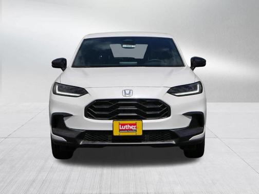 Platinum White Pearl 2027 Honda HR-V Sport