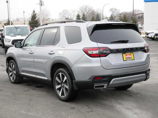 2023 Honda Pilot Touring