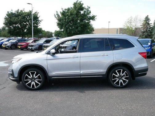 2022 Honda Pilot Touring 7-Passenger