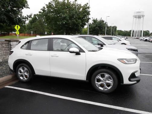 2025 Honda HR-V LX