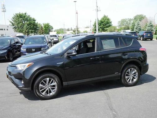 2017 Toyota RAV4 Hybrid XLE