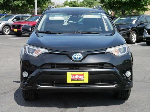 2017 Toyota RAV4 Hybrid XLE