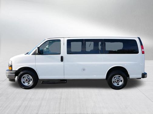 2019 GMC Savana 3500 LS