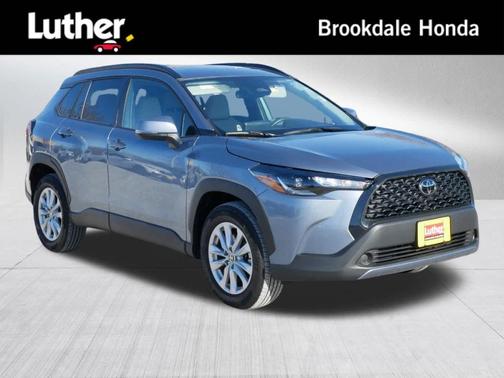 2024 Toyota Corolla Cross LE