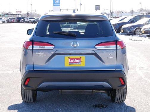2024 Toyota Corolla Cross LE