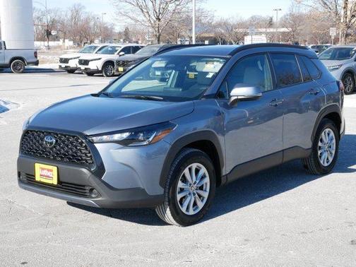 2024 Toyota Corolla Cross LE