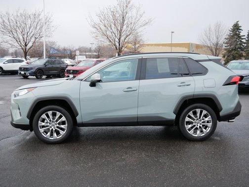 2021 Toyota RAV4 XLE Premium