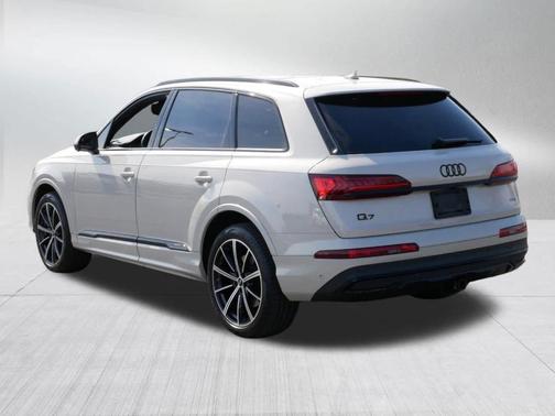 Vicuna Beige Metallic 2022 Audi Q7 55 Premium Plus