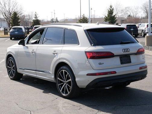 Vicuna Beige Metallic 2022 Audi Q7 55 Premium Plus