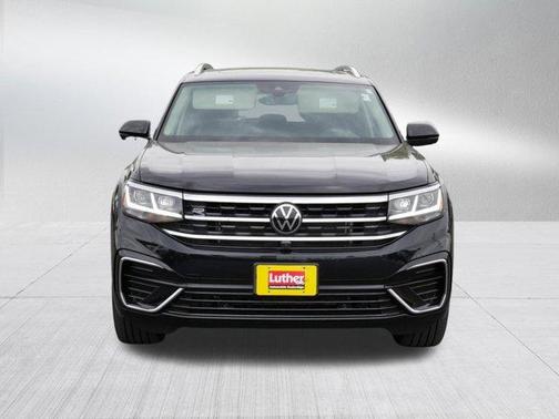 Deep Black Pearl Effect 2023 Volkswagen Atlas 3.6L SEL Premium R-Line