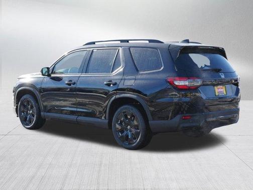 Crystal Black Pearl 2026 Honda Pilot Black Edition