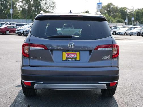 2022 Honda Pilot Elite