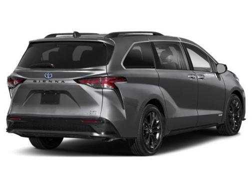 2022 Toyota Sienna XSE 7 Passenger