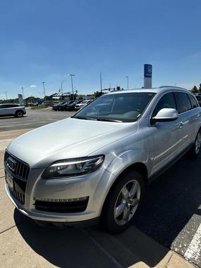 Silver 2013 Audi Q7 3.0T Premium Plus