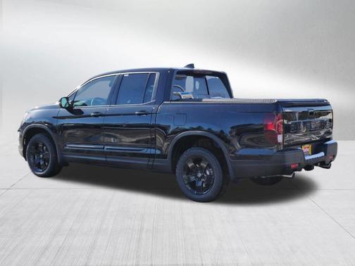 Crystal Black Pearl 2026 Honda Ridgeline Black Edition