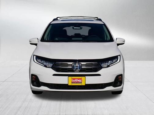 Platinum White Pearl 2026 Honda Odyssey EX-L