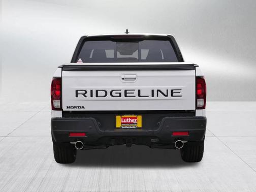 2026 Honda Ridgeline Black Edition Two-Tone