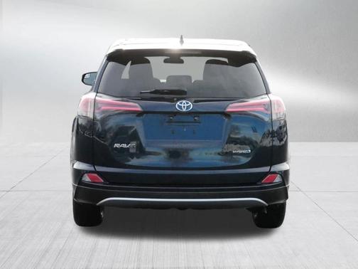 2018 Toyota RAV4 Hybrid LE