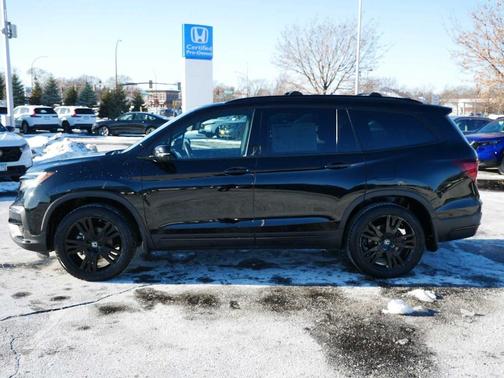 2022 Honda Pilot Black Edition