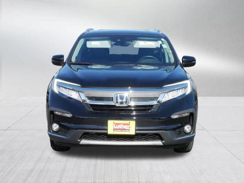 2022 Honda Pilot Touring 7-Passenger
