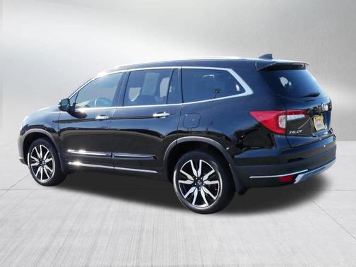 2022 Honda Pilot Touring 7-Passenger