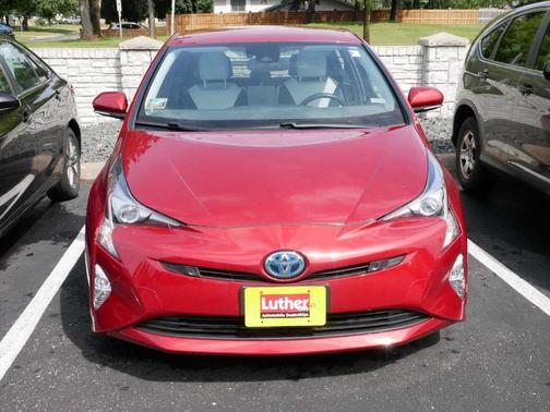 2016 Toyota Prius Four Touring