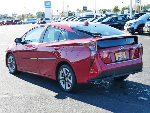 2016 Toyota Prius Four Touring