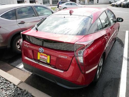 2016 Toyota Prius Four Touring