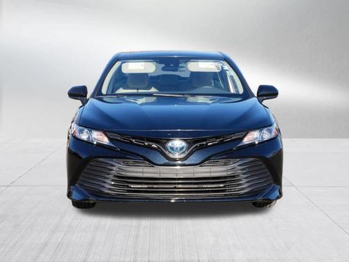 2019 Toyota Camry Hybrid LE