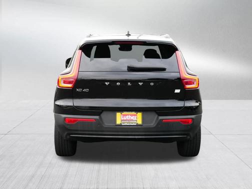 2023 Volvo XC40 Recharge Pure Electric Twin Plus