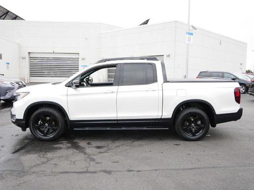 2023 Honda Ridgeline Black Edition