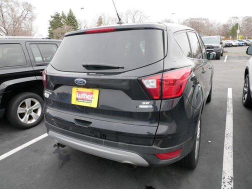 Agate Black Metallic 2019 Ford Escape SE
