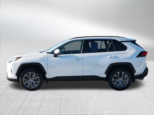 2022 Toyota RAV4 Hybrid XLE Premium