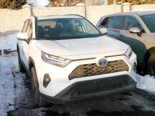 2022 Toyota RAV4 Hybrid XLE Premium