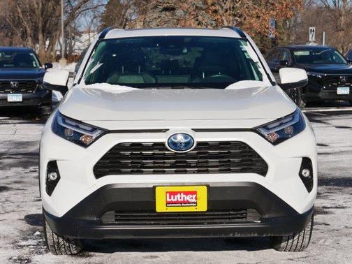 2022 Toyota RAV4 Hybrid XLE Premium