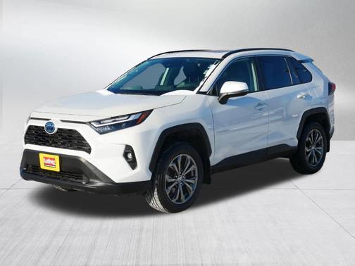2022 Toyota RAV4 Hybrid XLE Premium