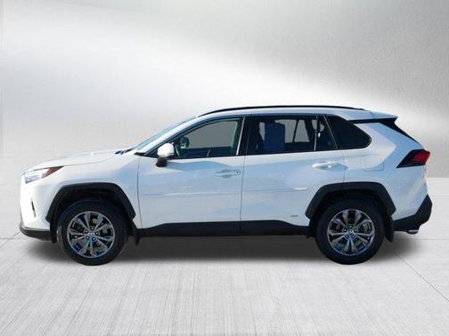 2022 Toyota RAV4 Hybrid XLE Premium