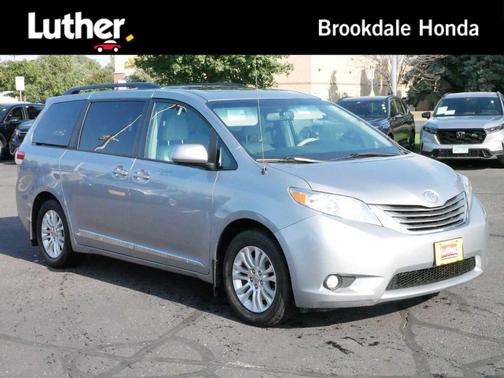 2013 Toyota Sienna XLE