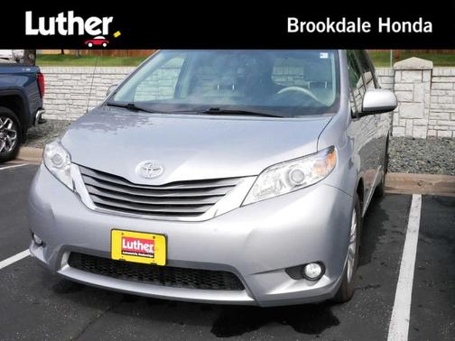 2013 Toyota Sienna XLE