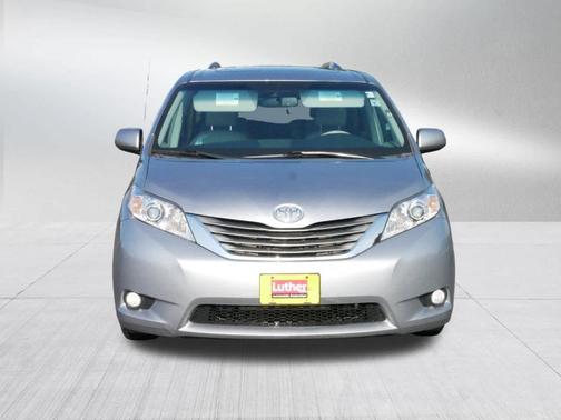 2013 Toyota Sienna XLE